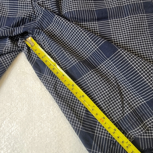 Lululemon Mens Shorts Blue Plaid 32" Waist 10" Inseam Casual Golf - Picture 2 of 8